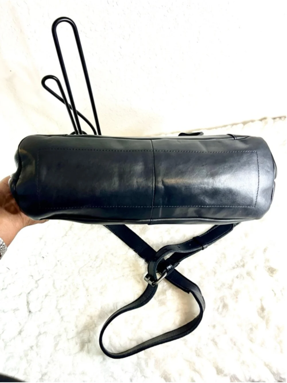 Vilenca Holland Leather Top Handle Convertible Crossbody Bag in Black
